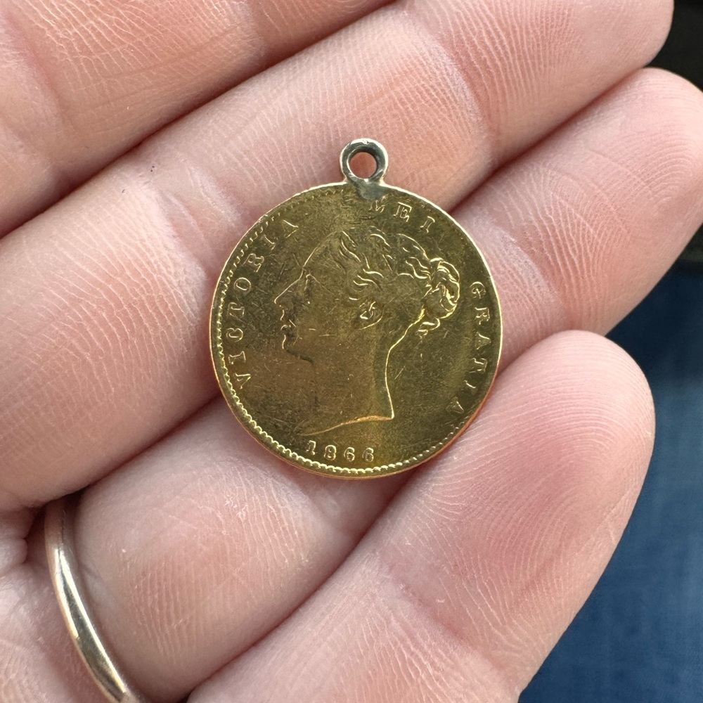 22k SOLID GOLD 1866 Queen Victoria Coin Pendant
